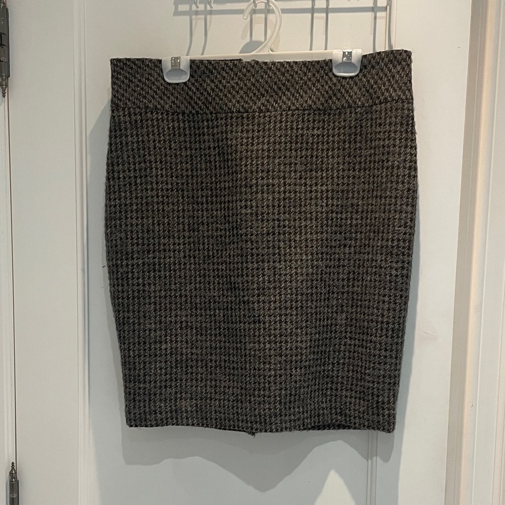 RW&CO. Charcoal and Black Lambswool and Mohair Houndstooth Midi Skirt 14